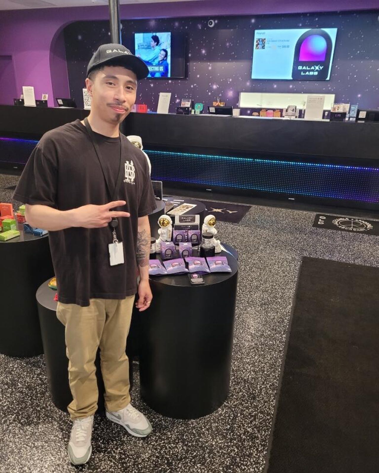 instagram-galaxy-dispensaries